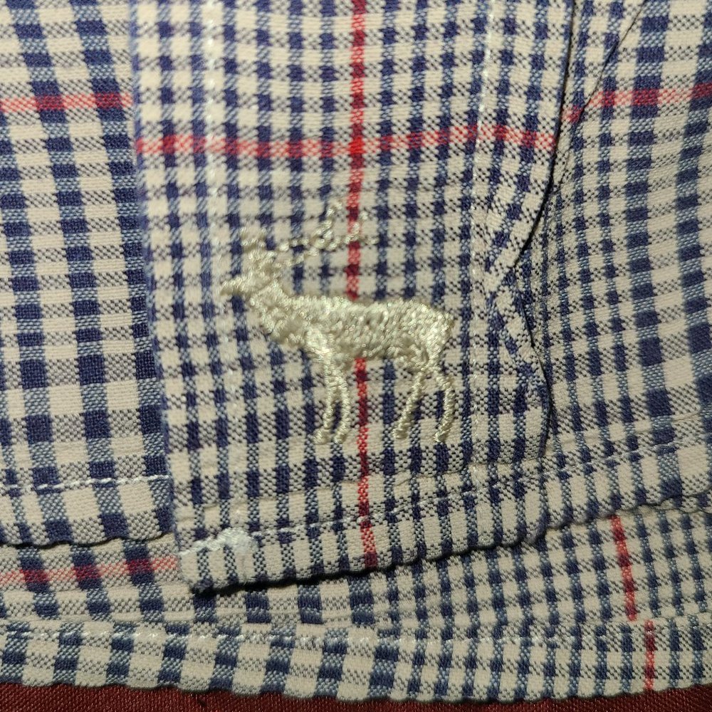Grey colored Evergreen Shirtmaker men's short sleeve button down dress shirt. - Picture 8 of 9
